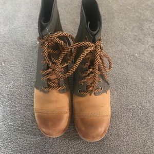 Sorel Women’s waterproof PDX Wedge lace up